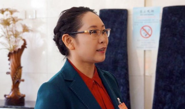 天津女富豪张荣华靠卖豆腐起家汶川地震捐款1亿