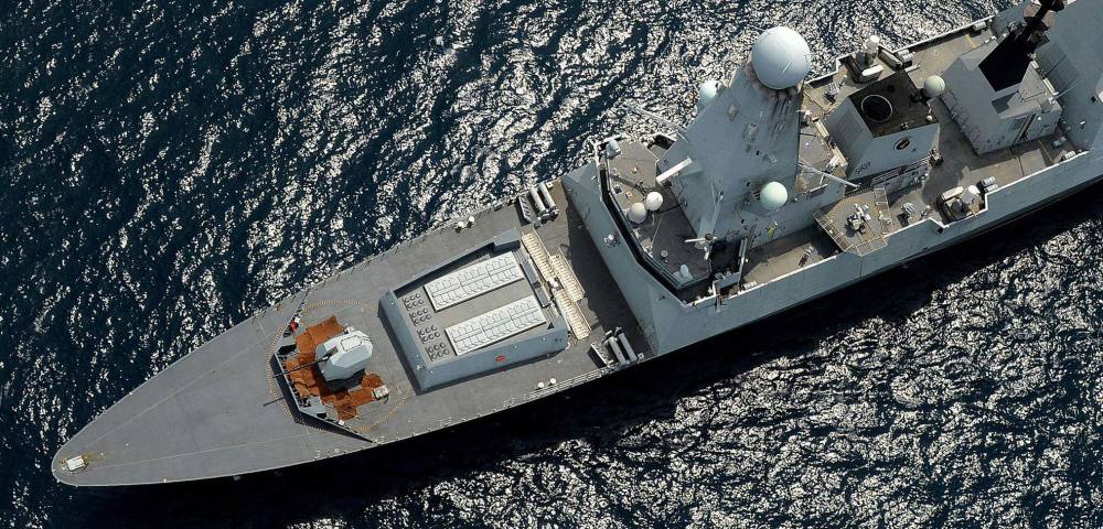 在黑海被苏24战机羞辱后英国45型驱逐舰决定升级防空增强50