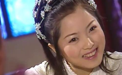 重温《少年包青天》,公孙策更喜欢庞飞燕,还是陆湘湘?