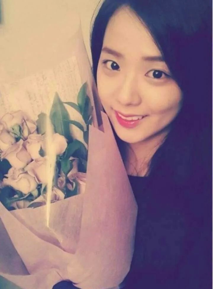 练习生时期的智秀jisoo精神小妹秀