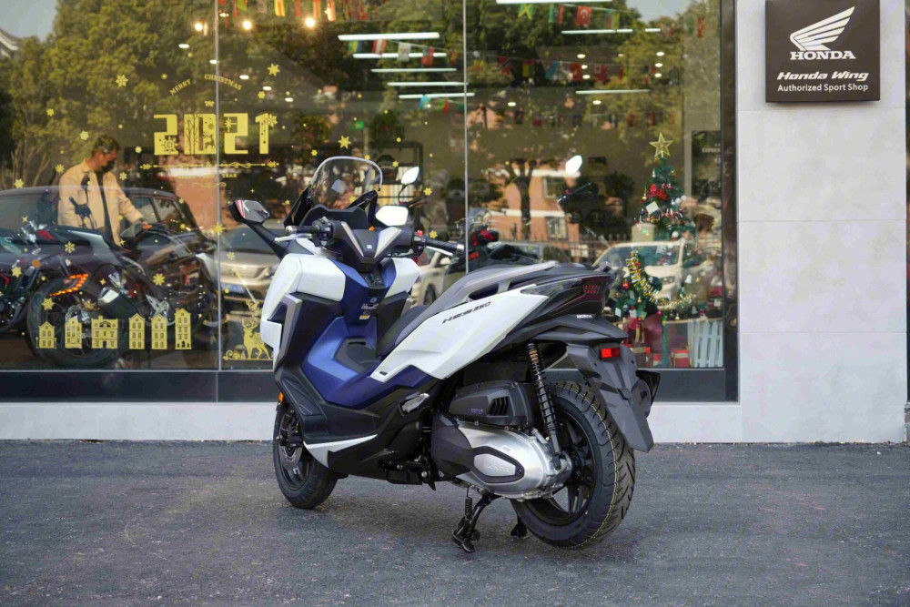 本田进口大踏板nss 350,水冷引擎29.