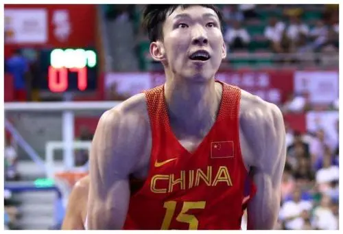 nba 周琦将无缘亚洲杯，超强表现获NBA关注，他是否有重返NBA的可能？