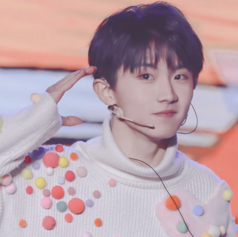 马嘉祺风波再发酵小学成绩被扒别再说他已经很努力了