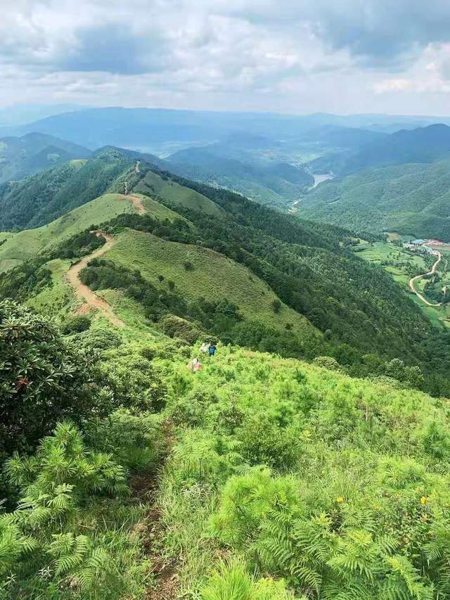 小众!徒步昆明寻甸龙凤山(图)_腾讯新闻