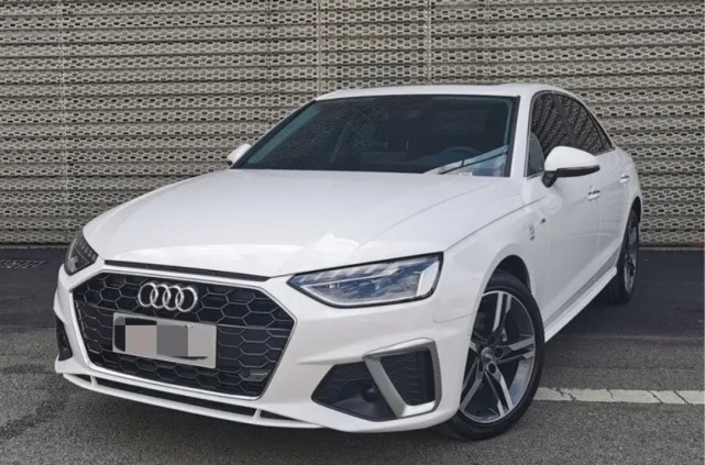 奥迪a4l40tfsi豪华动感型销售报价裸车268w