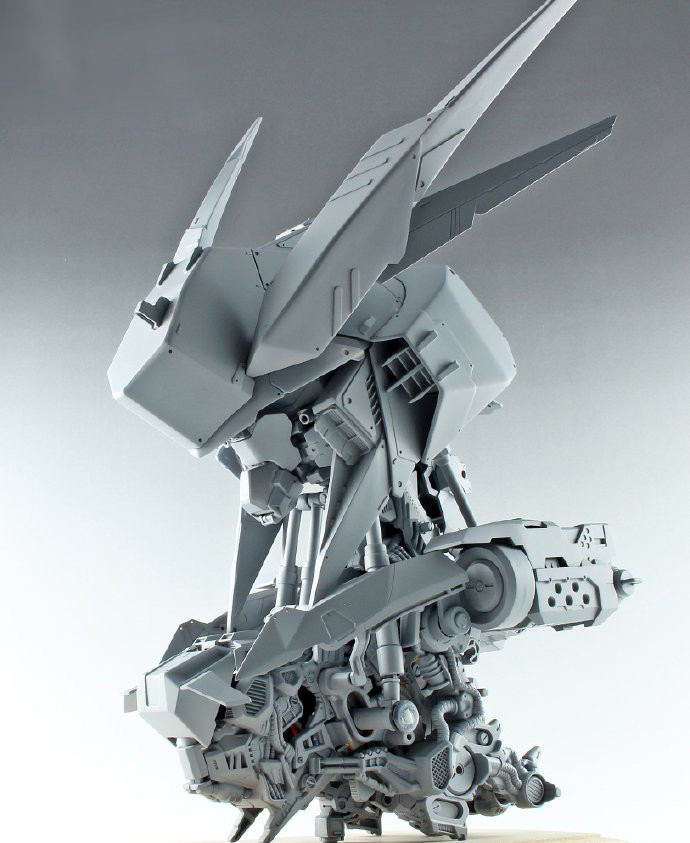 模友使用胶板自制了柯西高达胸像模型零件,这个工程一般需要有比较好