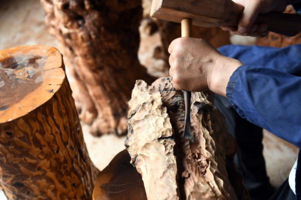 山东沾化:枣木"雕"出特色产业