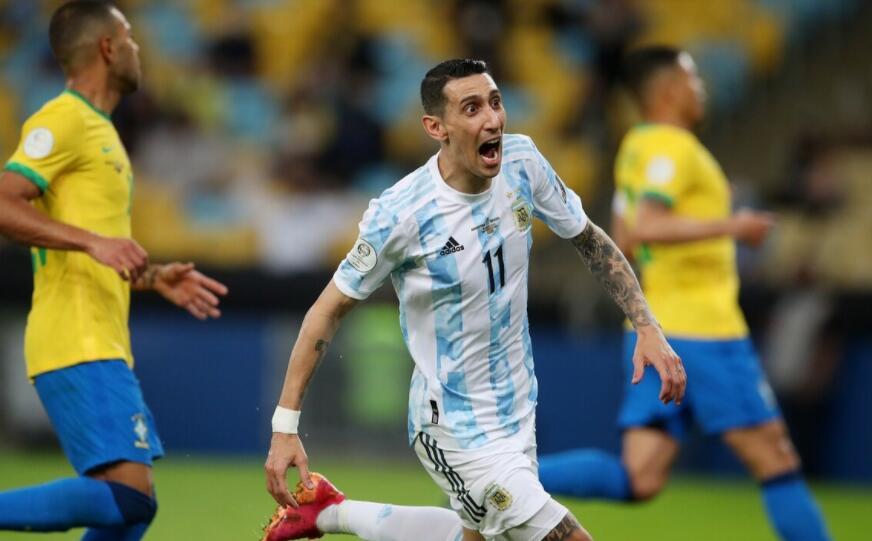 阿根廷1-0领先!30米长传打穿巴西后防,迪马利亚打破12场球荒