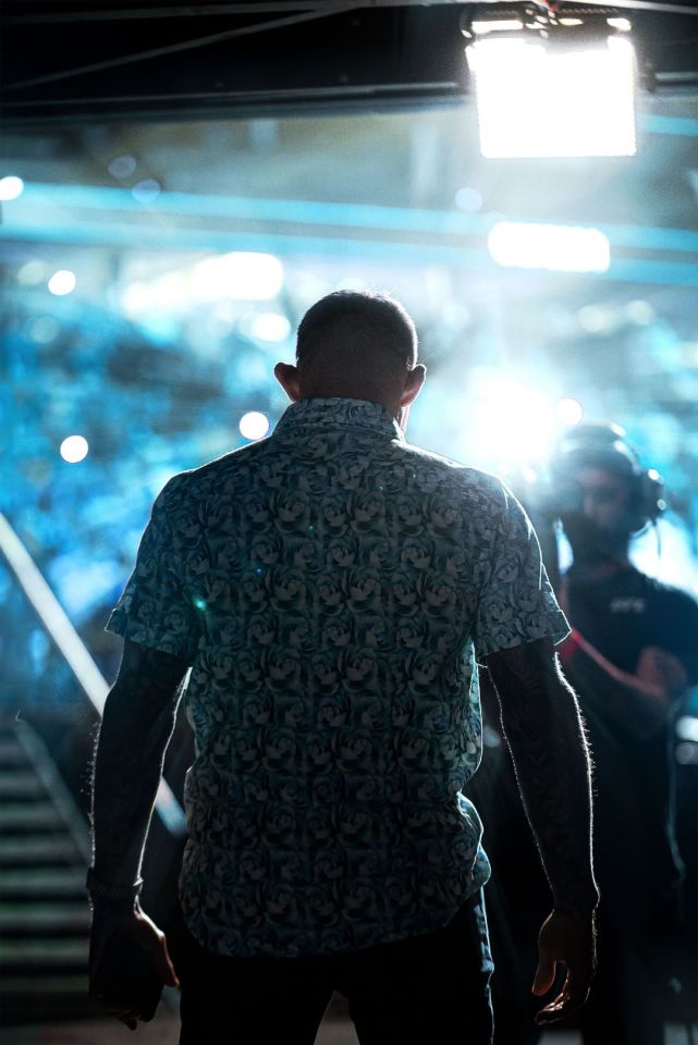 ufc直播嘴炮vs钻石三番决战十一点半开打