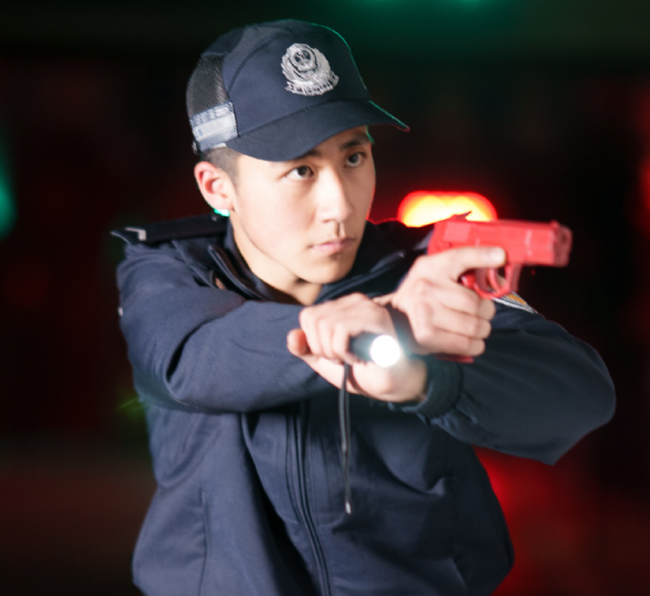 最特别的招生简章大二警校生抓小偷又帅又刚令无数女生心动