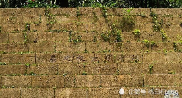 实拍明太祖朱元璋陵墓地宫保存完整康熙南巡曾五次到陵前跪拜