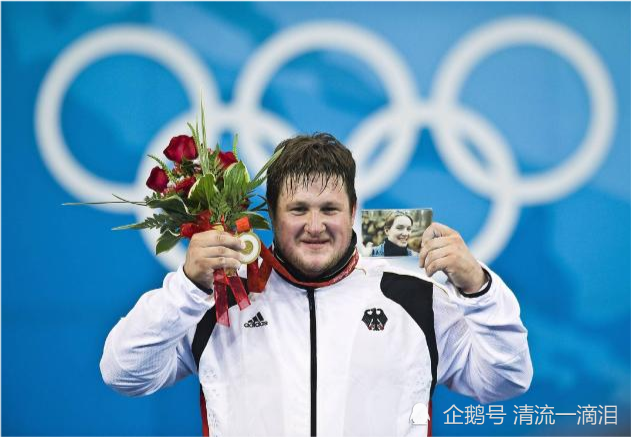 马蒂亚斯·施泰纳,1982年8月25日出生于奥地利维也纳,德国举重运动员