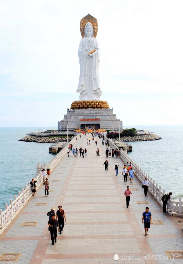 三亚南海观音显灵吓倒游客()