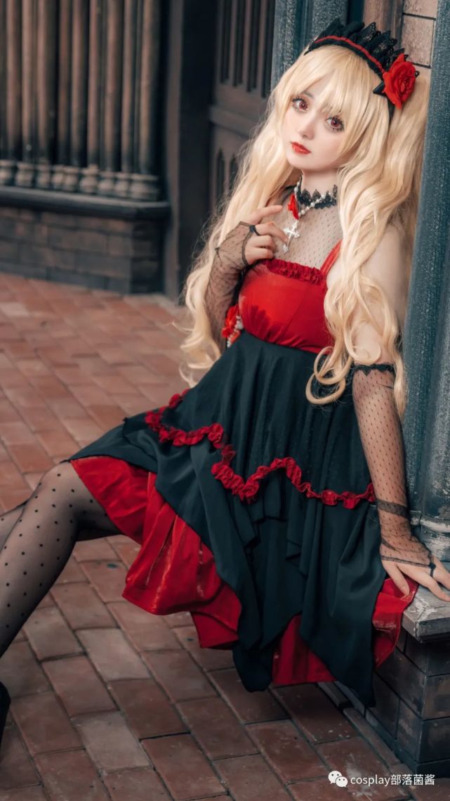 cos:艾蕾cos正片@斯文文文文,月球没有女朋友