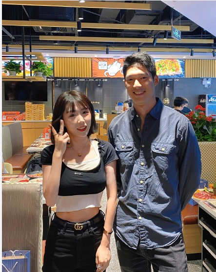 吴永恩深夜给女友做美食?侧颜状态帅气十足,王子文发文表白?