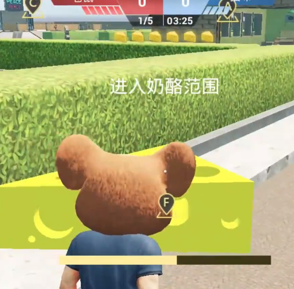 和平精英:猫鼠大战玩法上线,看猫咪不爽,上来就邦邦两拳