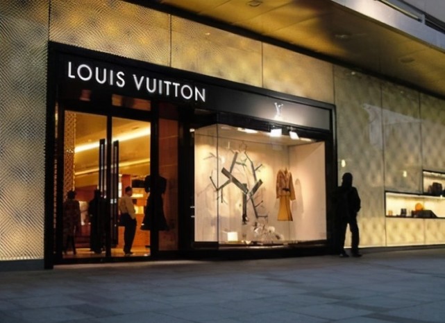 每天一个品牌故事:lv专柜里的断货王-néonoé水桶包|路易·威登|水桶