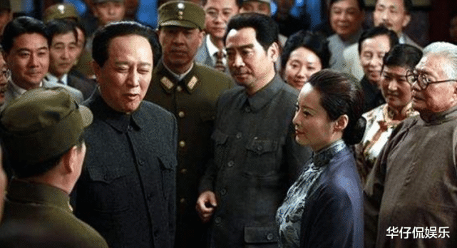 零片酬也要在《建国大业》里面露个脸,最终《建国大业》汇集了172位的