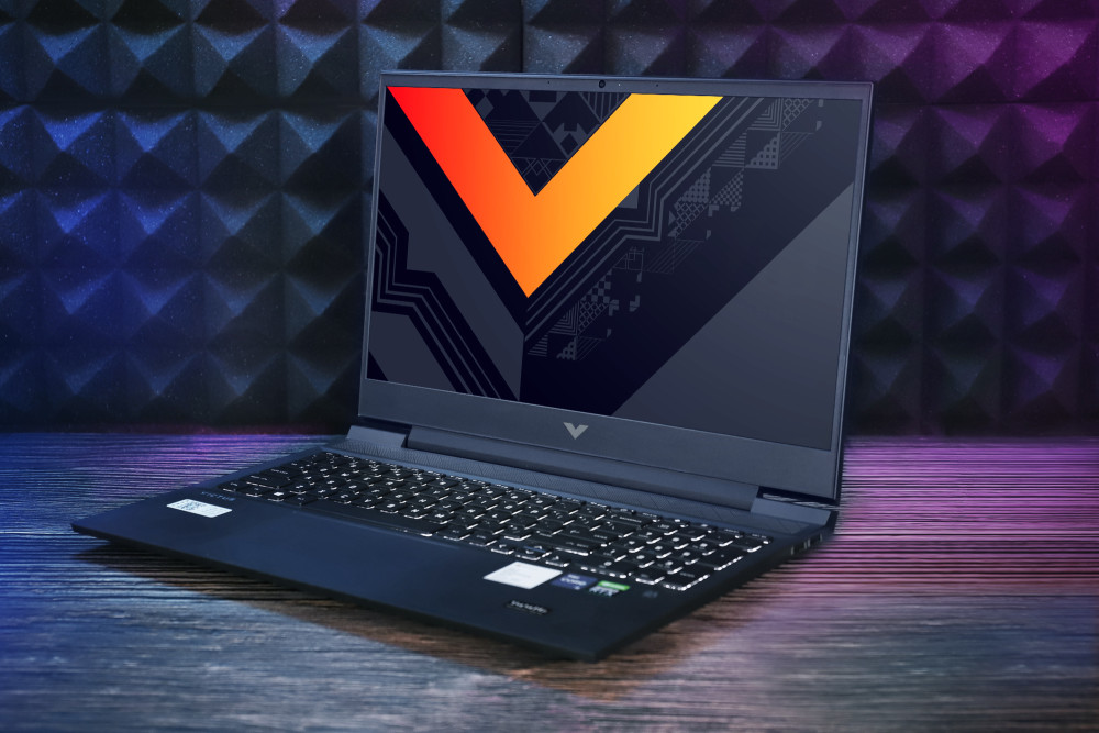 无界笔记本的高光时刻,惠普victus光影精灵7图赏_腾讯新闻