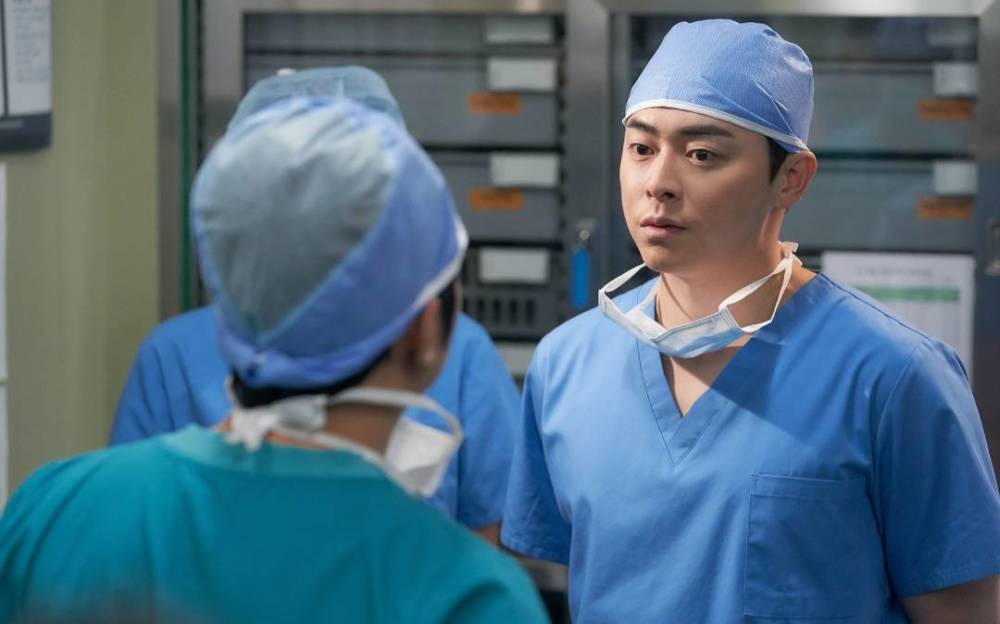 2021上半年韩剧:《顶楼》被《机智的医生2》反超,甜剧全军覆没_腾讯