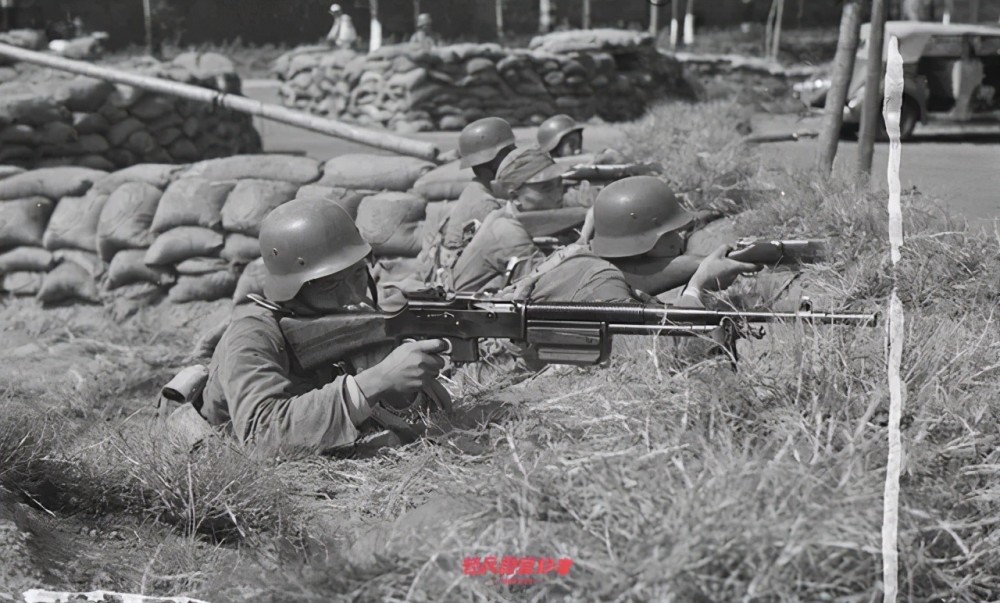 抗日先锋利器fnm1930型轻机枪带你了解这款轻机枪的前世今生