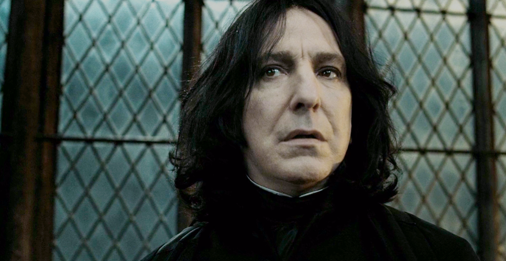 哈利波特斯内普为什么在大蛇纳吉尼面前毫无还手之力