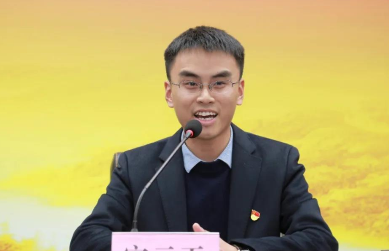 以上就是本文的全部内容了,虽然放弃了留校,但宋云天想要造福村民的