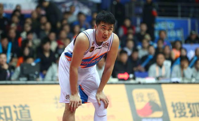 翟逸上海队时期