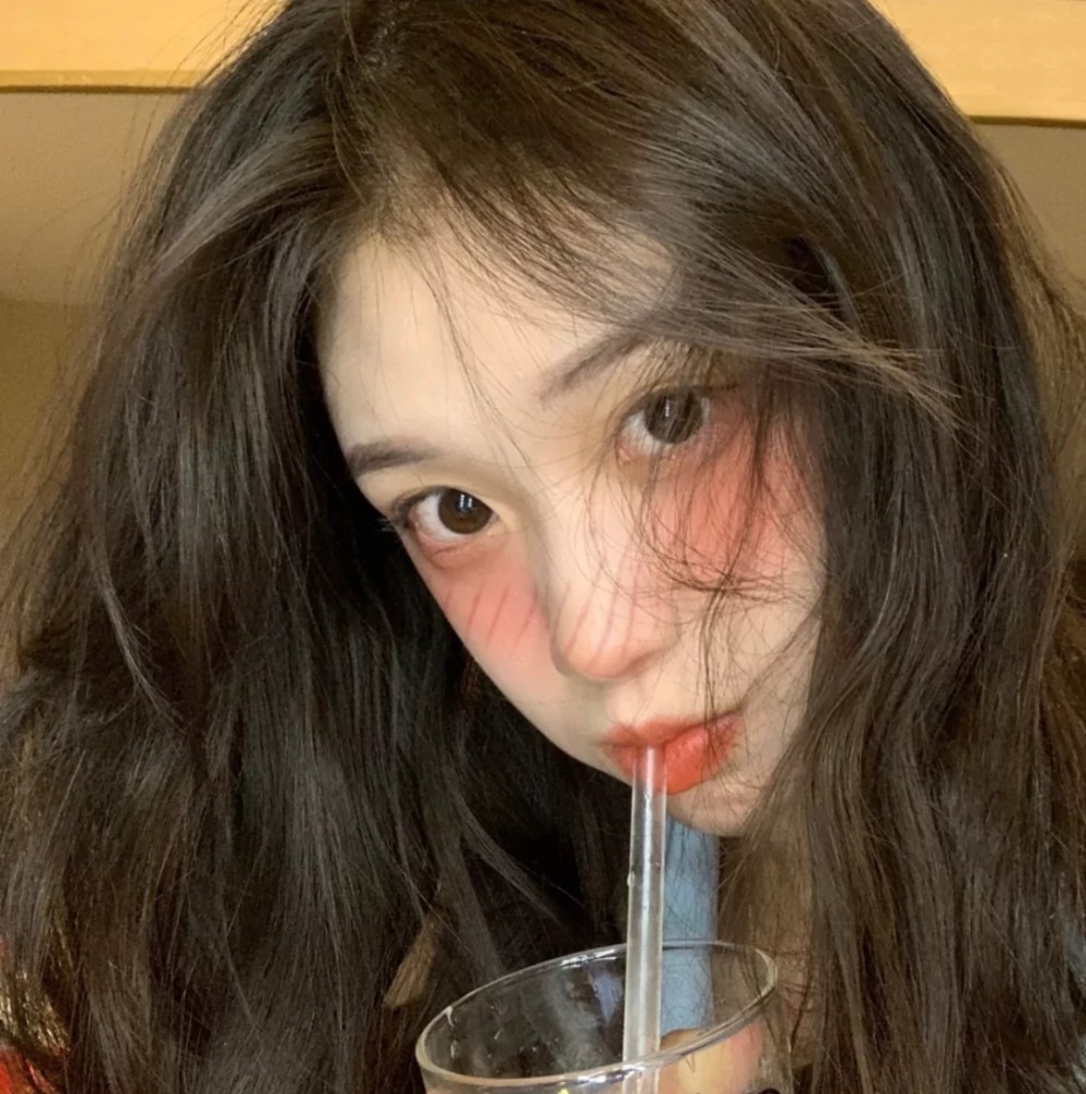 女生头像脸上有肉生活才有奔头