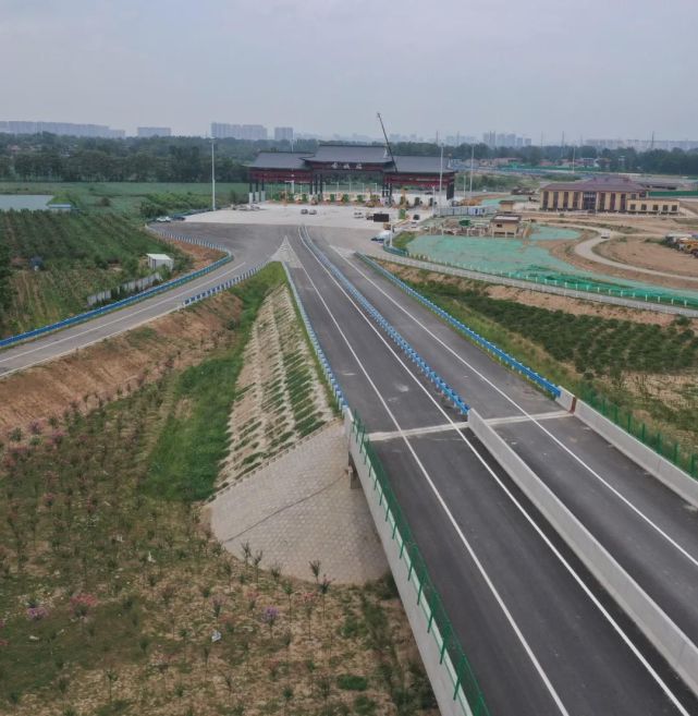 商丘高速"古城站"亮相