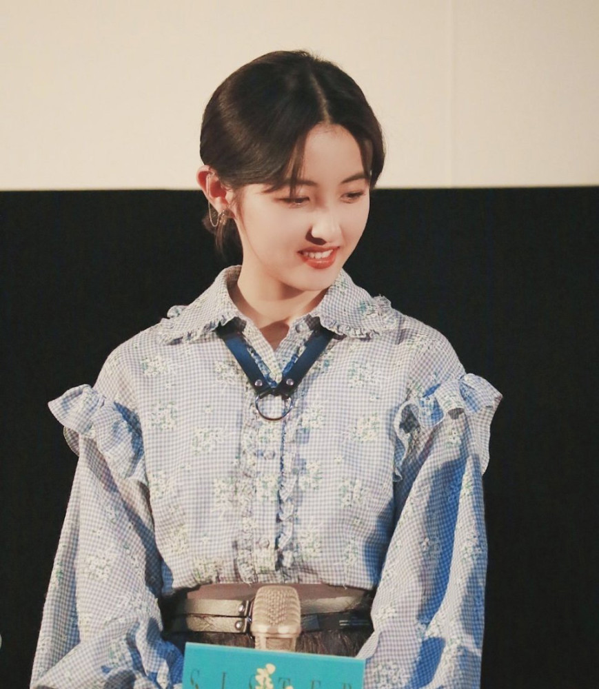 中国医生张子枫哭戏的眼神真的好绝太有感染力了连导演和李晨都赞不绝