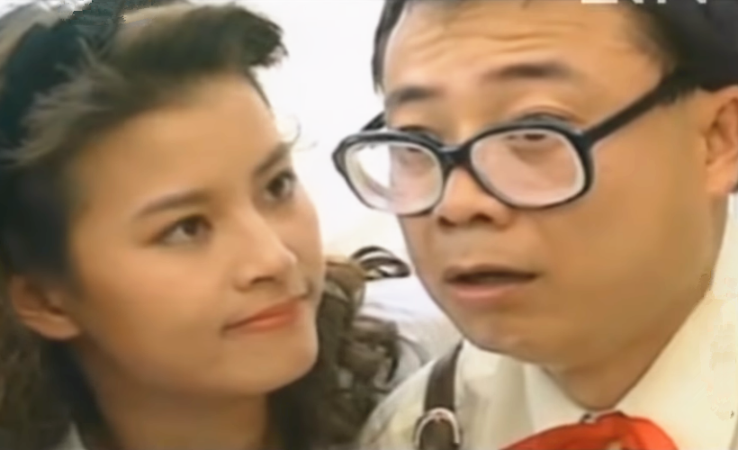 《厦门新娘》中,他是傻里傻气的福气,自然不做作的演技让人印象难忘.