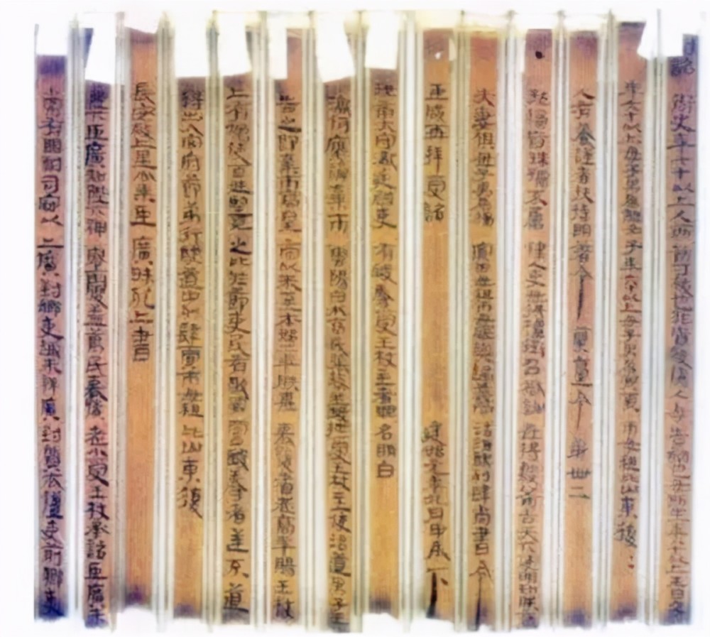 汉墓出土2本失传竹简,改写世界历史,西方考古学家:这不可能