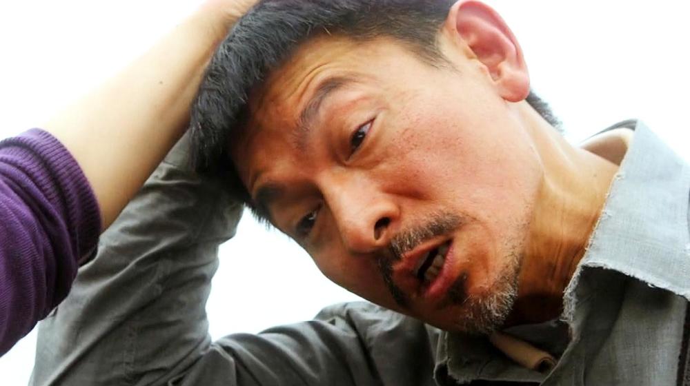 催泪失孤原型郭刚堂父子相认现场曝光儿子目前是教师