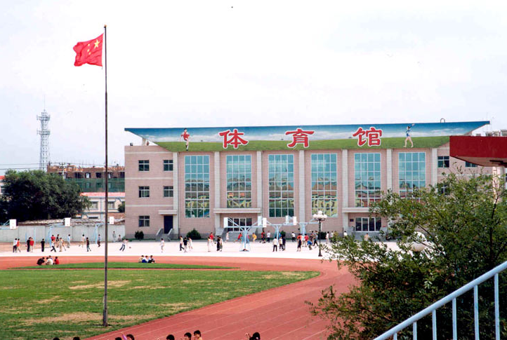 衡水中学落户深圳当地家长强烈吐槽嘴上反对但招生名额却秒没