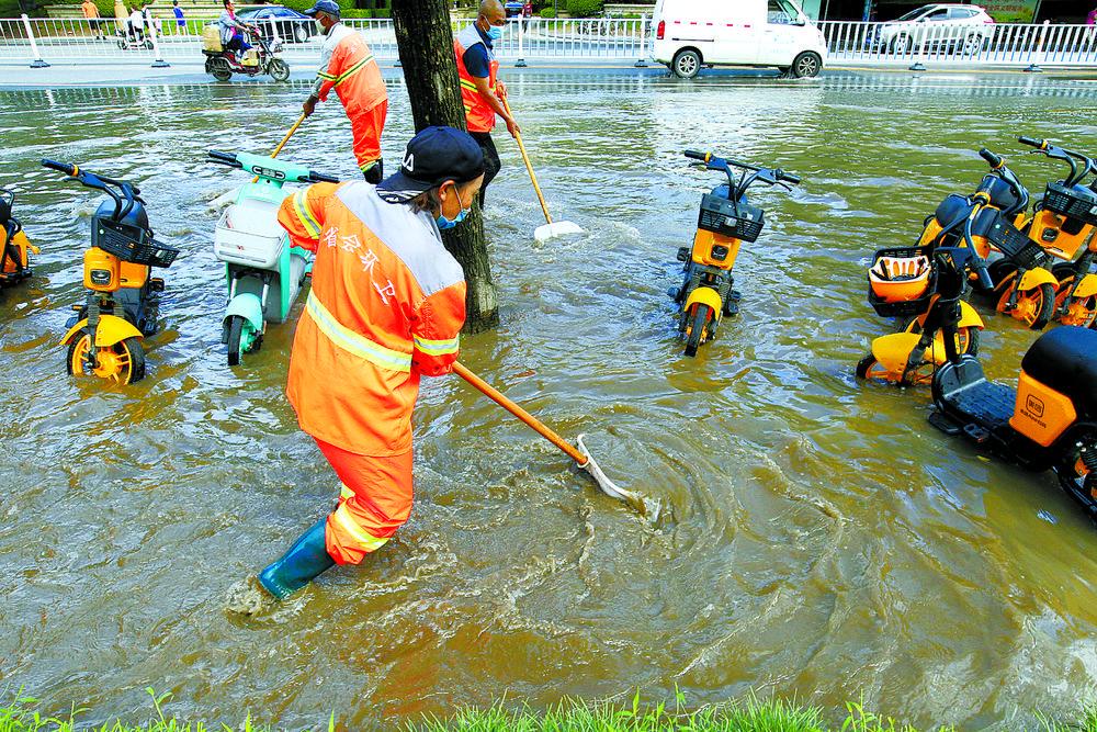 风里雨里泥里留下他们最美身影_腾讯新闻