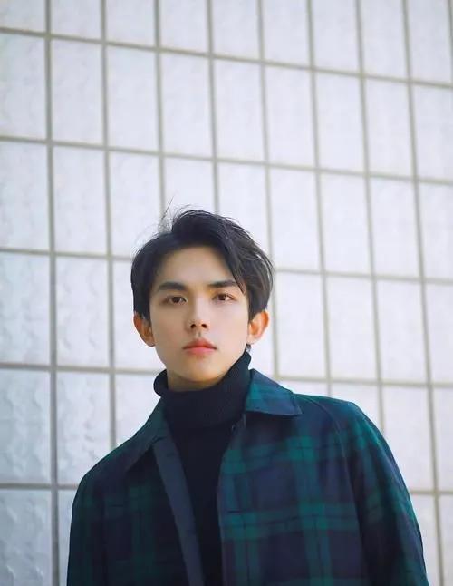 李炳熙是音乐学院的高才生,经历两段失败婚姻的张雨绮,这次收获了甜甜