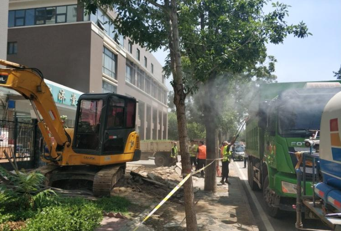 7月8日,主要针对意华小区28家住改商进行强力拆除.