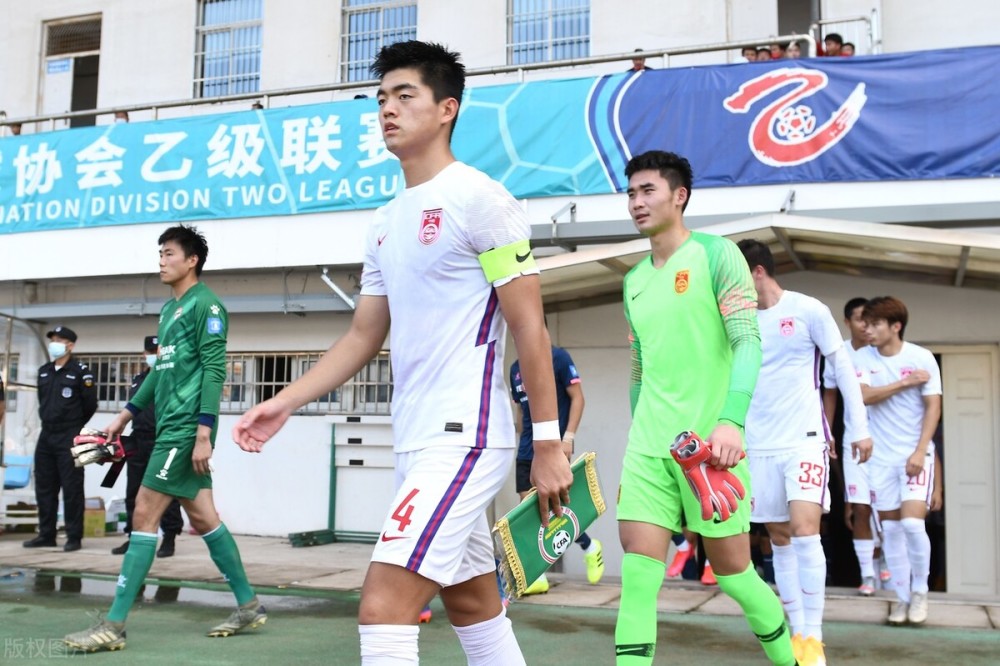 北京国安 昨晚19点！中超传出消息：国安小将积极表态，遭球迷“打脸”