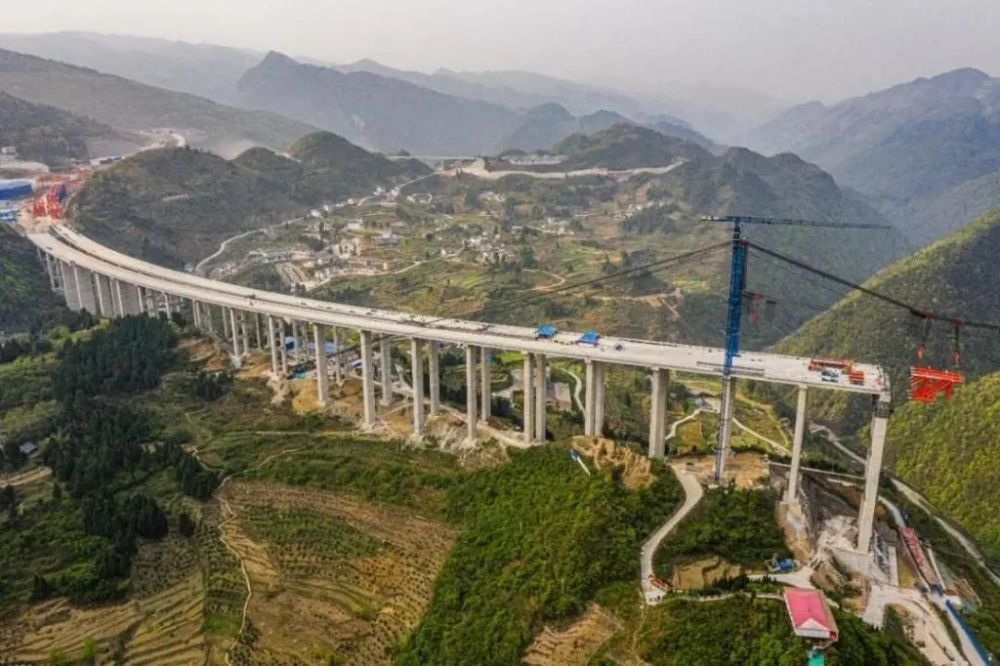 建设交通强国北新防水品质助力