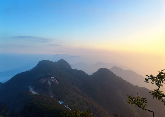 四川必去的景點,華鎣山(天下情山)#低音號導遊