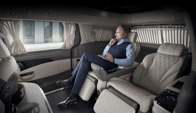 韩系豪华四座mpv 全新一代起亚嘉华