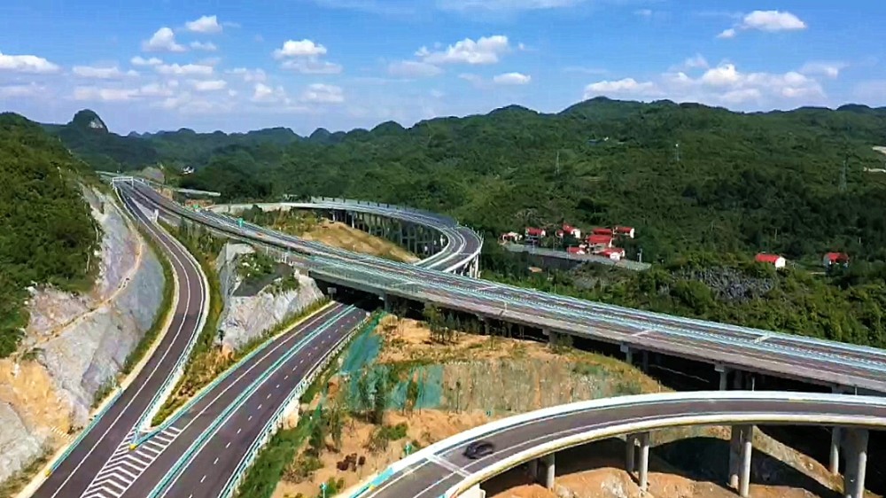 西香高速云南段图片