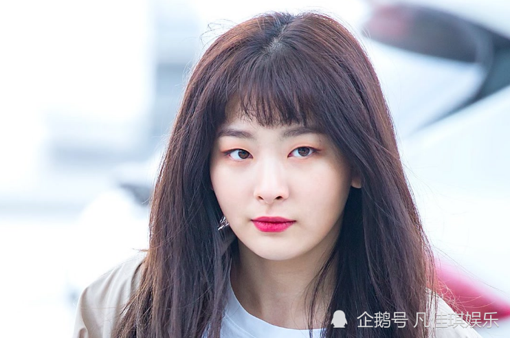 但是从始至终,姜涩琪都展现了自己强大的心理素质,因为在她的演艺生涯