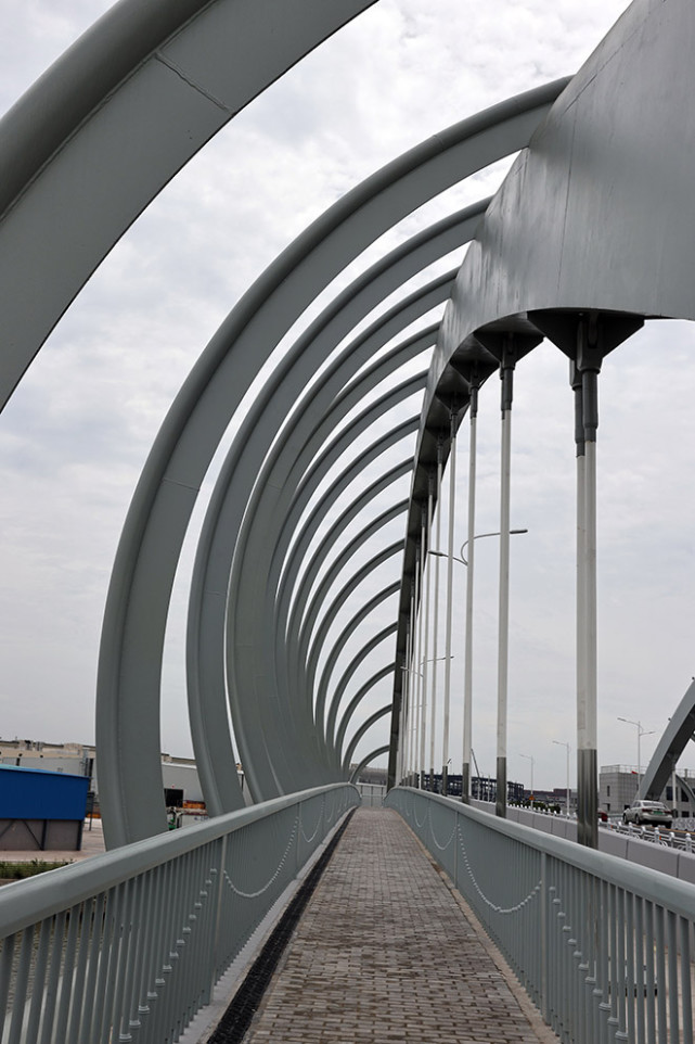 连接嘉定长宁闵行吴淞江上又有大桥建成通车