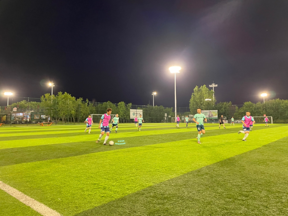 属于西北狼的青春回忆 如今在西安野球场上继续"传承"_腾讯新闻