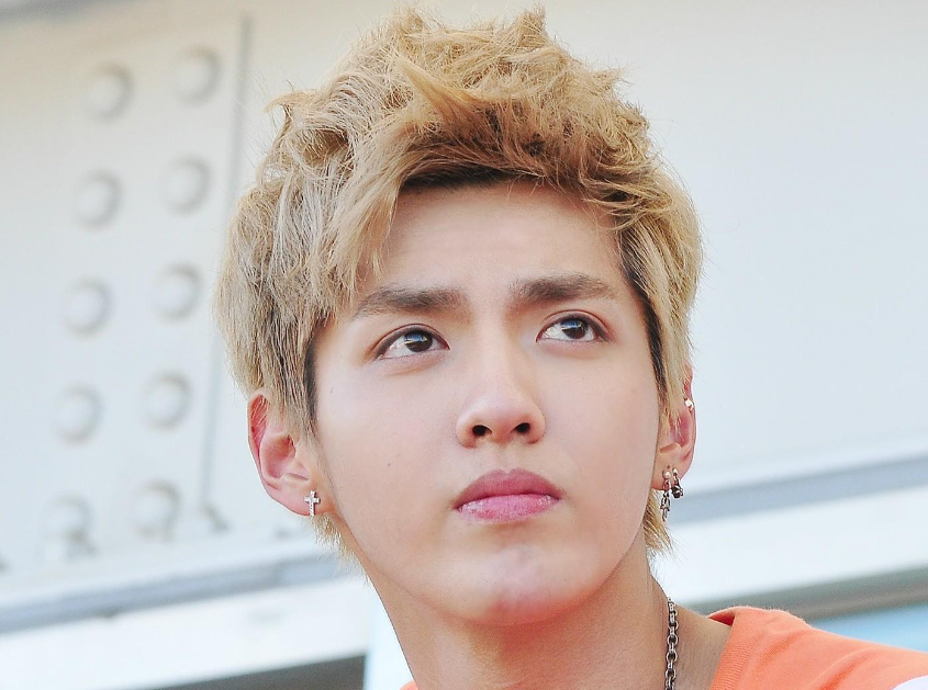 吴亦凡这次要着?美竹采访表示:坚持原则,不放弃,除非出来道歉