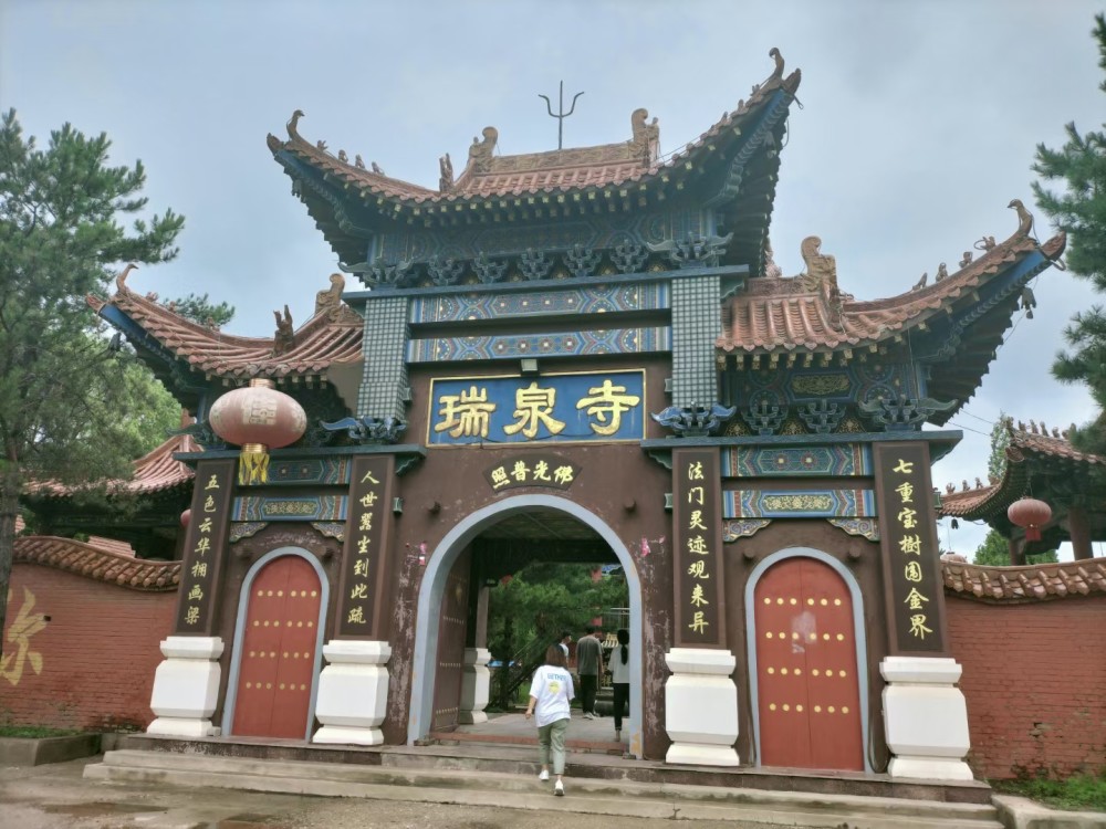 晋美灵丘,多彩驼水