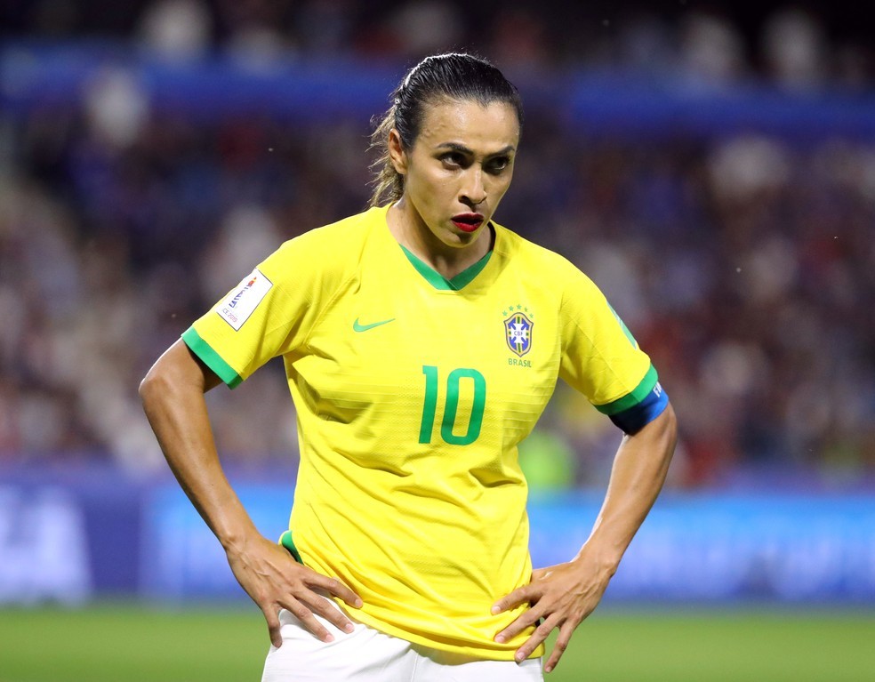 巴西女足主力盛赞王霜:她让我想起玛塔,技术出众能决定比赛