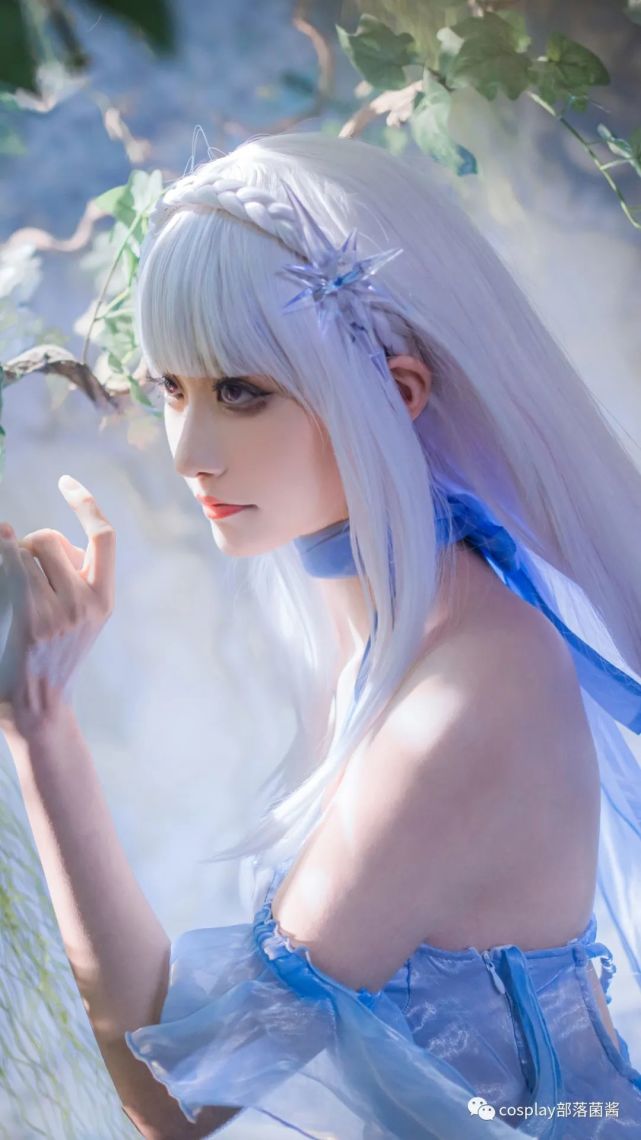 cos:艾米莉亚水晶礼服cos正片@沧霁桔梗